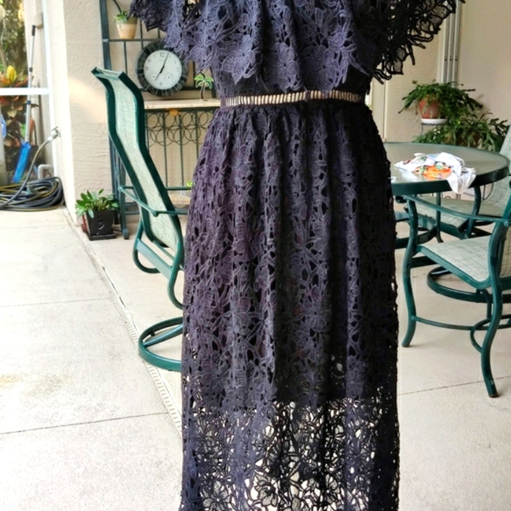 Off The Shoulder crochet midi dress - Picture 8 of 14